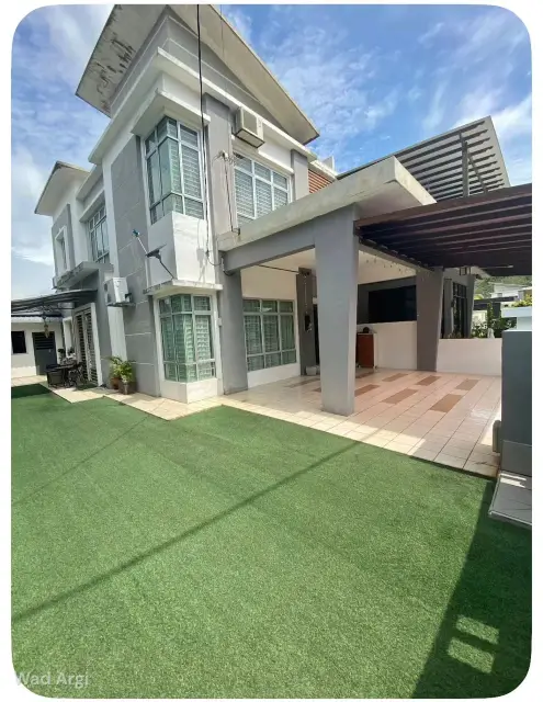 4+ Bedrooms Terrace House at Tiara Heights