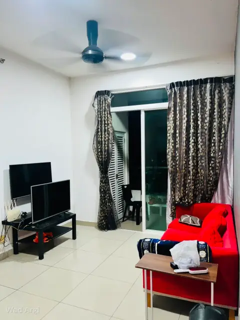 Medium Room at Mutiara ville Tower F